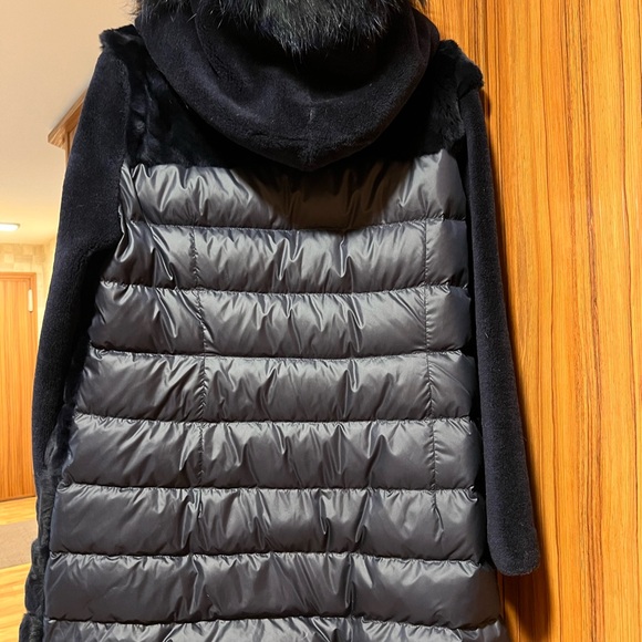 Elegant Navy Real Fur Hooded Jacket - Picture 12 of 12